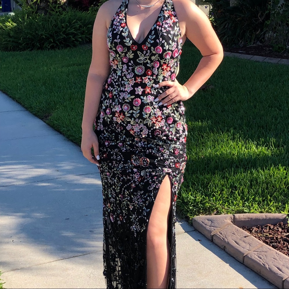 Primavera CoutureFloral Embellished Backless Gown